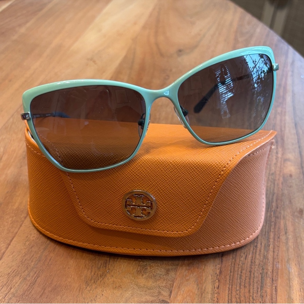 Tory Burch Aqua 6028 Sunglasses With Original Case